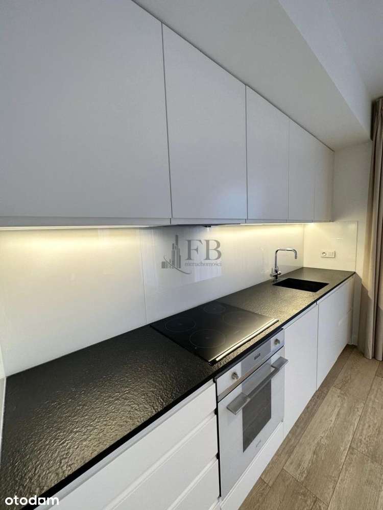 komfortowe mieszkanie w ścisłym centrum miasta-4