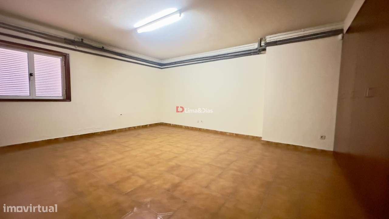 Moradia Isolada T4 Venda em Santa Maria da Feira, Travanca, Sanfins e-27