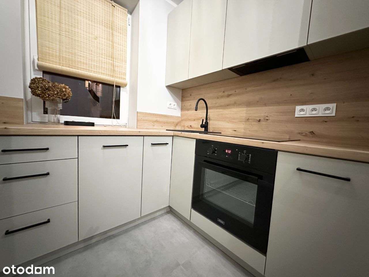 Nowoczesna kawalerka z sypialnią po remoncie-11