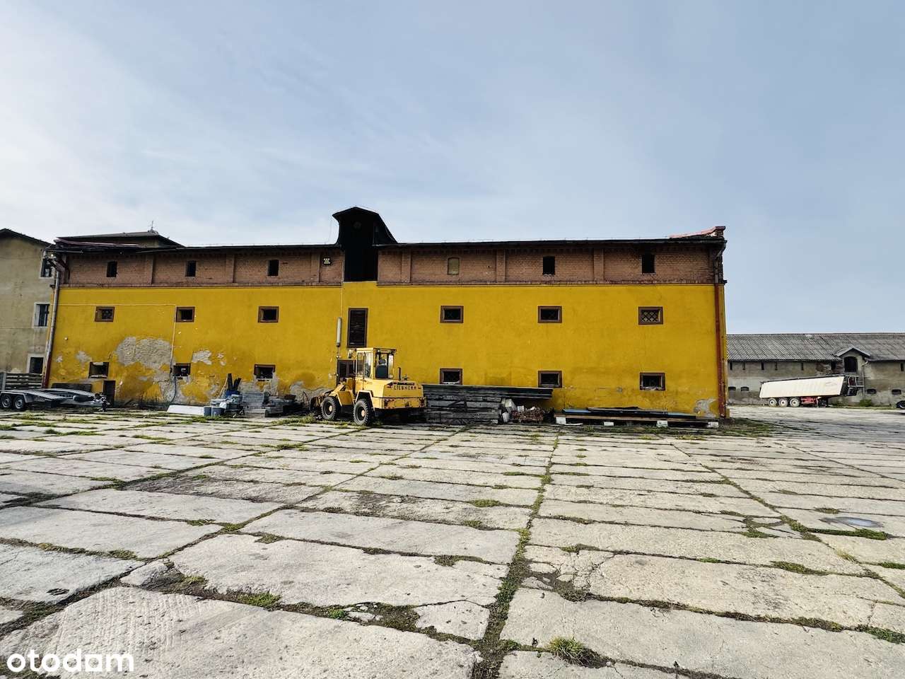 Kompleks hal/stodół wraz z zabytkowym dworem i spichlerzem - Pełny obrazek: 4/20