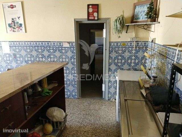 Habitação/ Comércio zona de Chamusca- Santarém - Grande imagem: 4/23