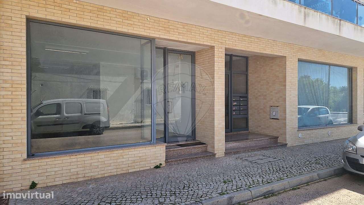 Loja  para arrendamento - Grande imagem: 2/10