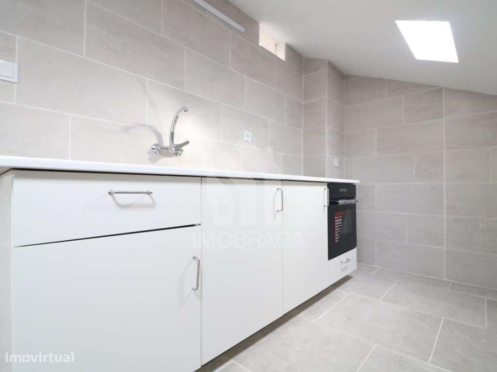 Venda Apartamento T2+1 com Sótão (transformado em T2) - São Vítor, ...-36