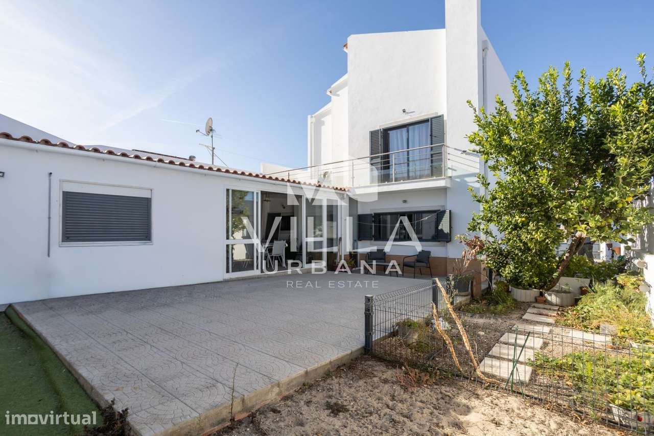 Moradia T3+1 Isolada com Jardim e Excelentes Áreas | Quinta do Anjo-10