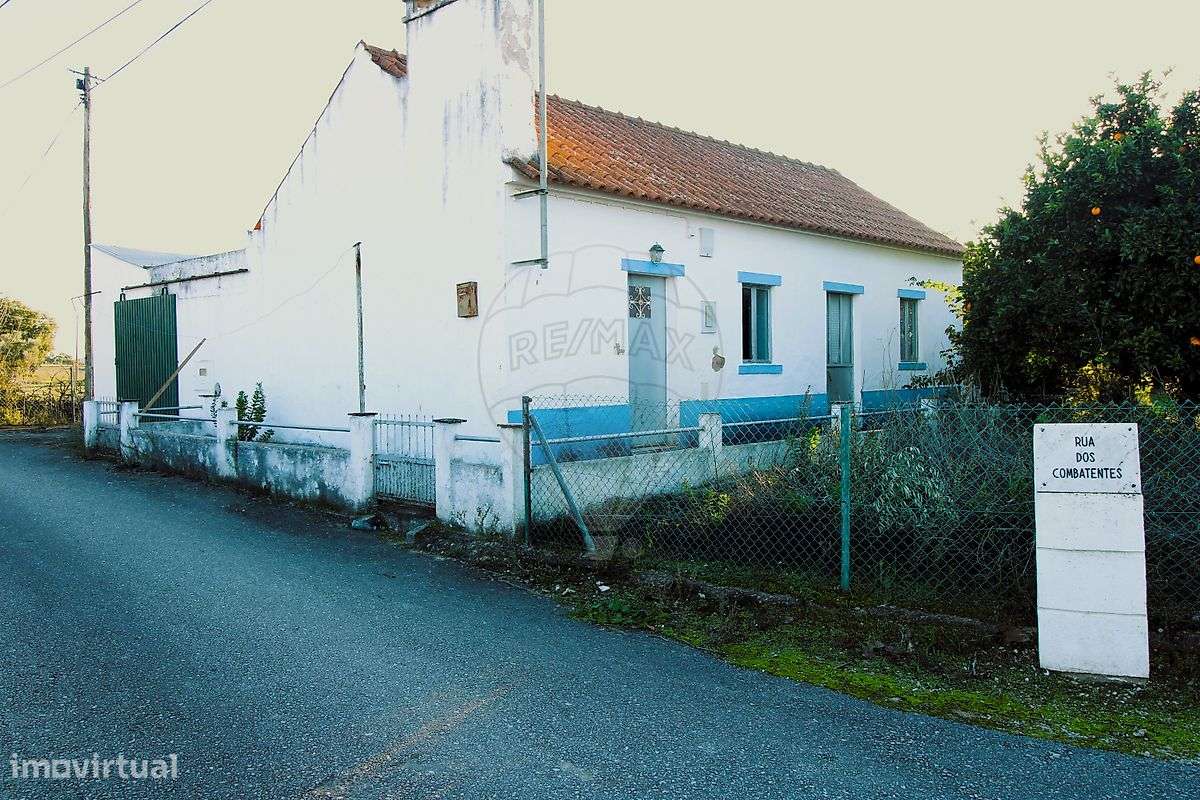 Moradia T2 para venda - Grande imagem: 2/19