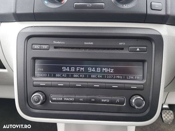 Radio CD Player Radio Swing MP3 Skoda Superb 2 2008 - 2013 - 2