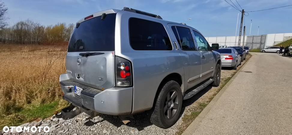 Nissan Armada - 5