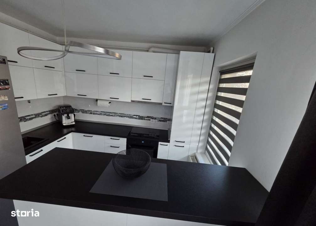 Apartament 3 camere, zona Stadionului,  78 mp utili, 2 parcari - Imagine principală: 3/8