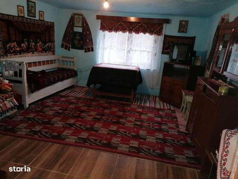 Casa de vanzare si teren 30 arii in Lupsa, jud Alba - Imagine principală: 4/8