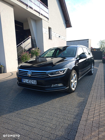 Volkswagen Passat - 10