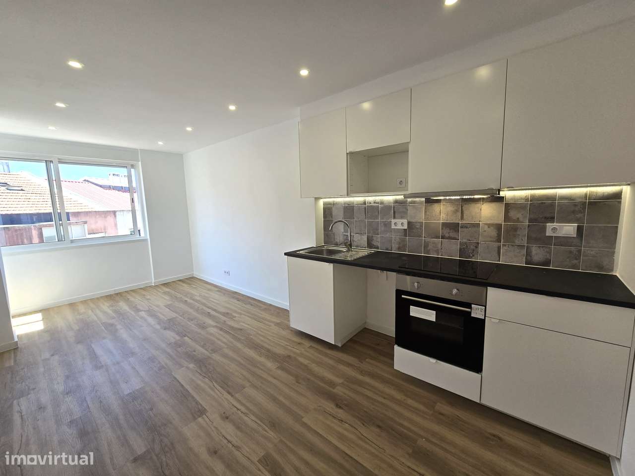 Apartamento T3 Totalmente Remodelado – Cacém-13