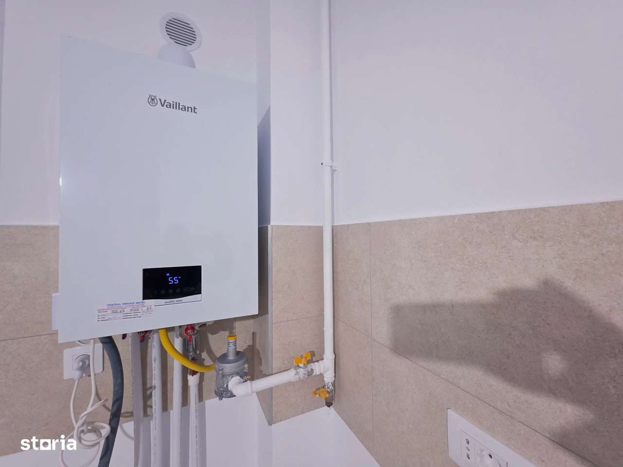 Vand apartament 3 camere si 2 bai Casa Nobel Coresi - Imagine principală: 5/10