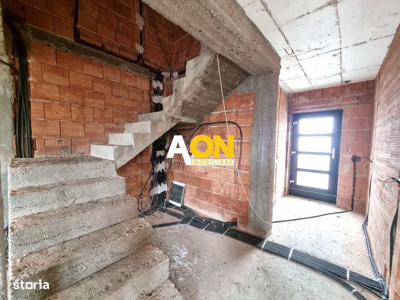 De vanzare 1/2 duplex, 4 camere, 224mp teren, Orizont - Imagine principală: 4/14