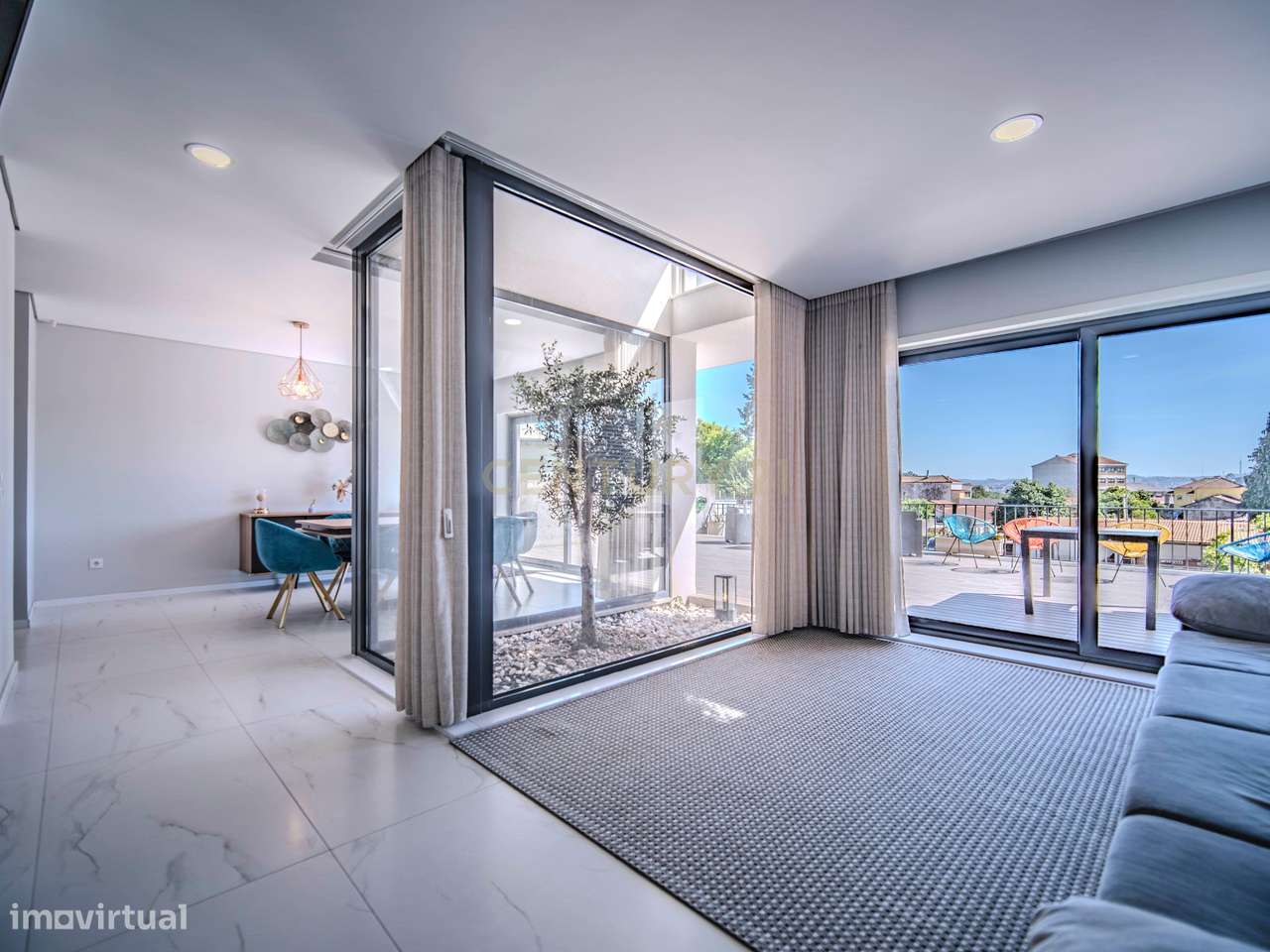 Moradia T3+1 com Amplas Áreas Exteriores | Rio Tinto-3