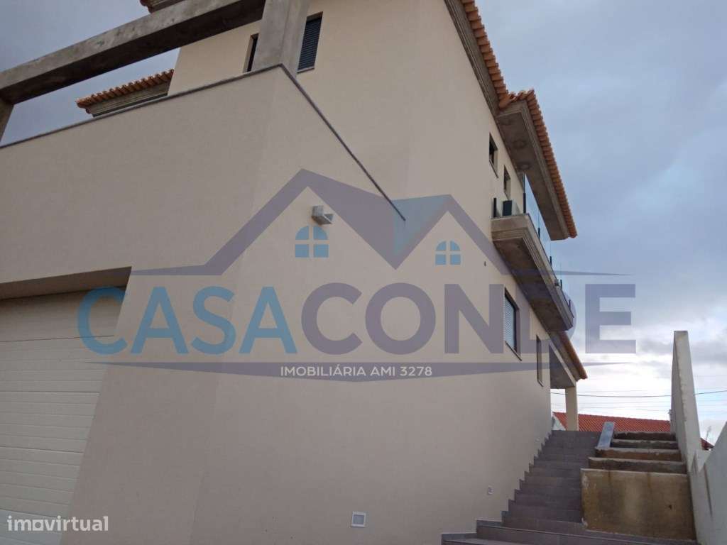 Moradia Isolada Duplex C/Piscina-34