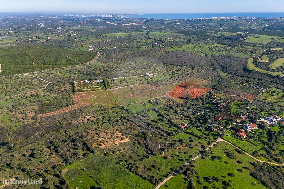 Moradia T0 para venda - Grande imagem: 2/17