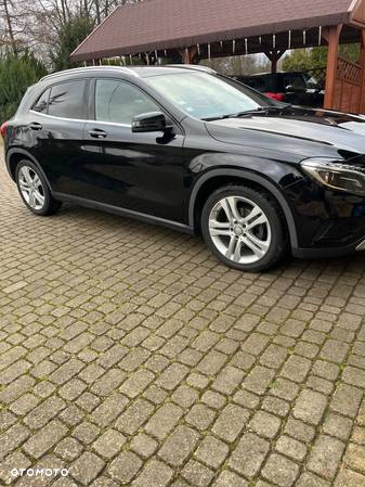 Mercedes-Benz GLA 180 d Activity Edition - 7