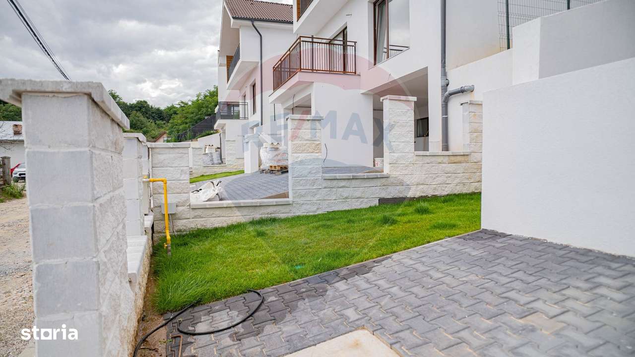 Casă / Vilă cu 4 camere de vânzare-9