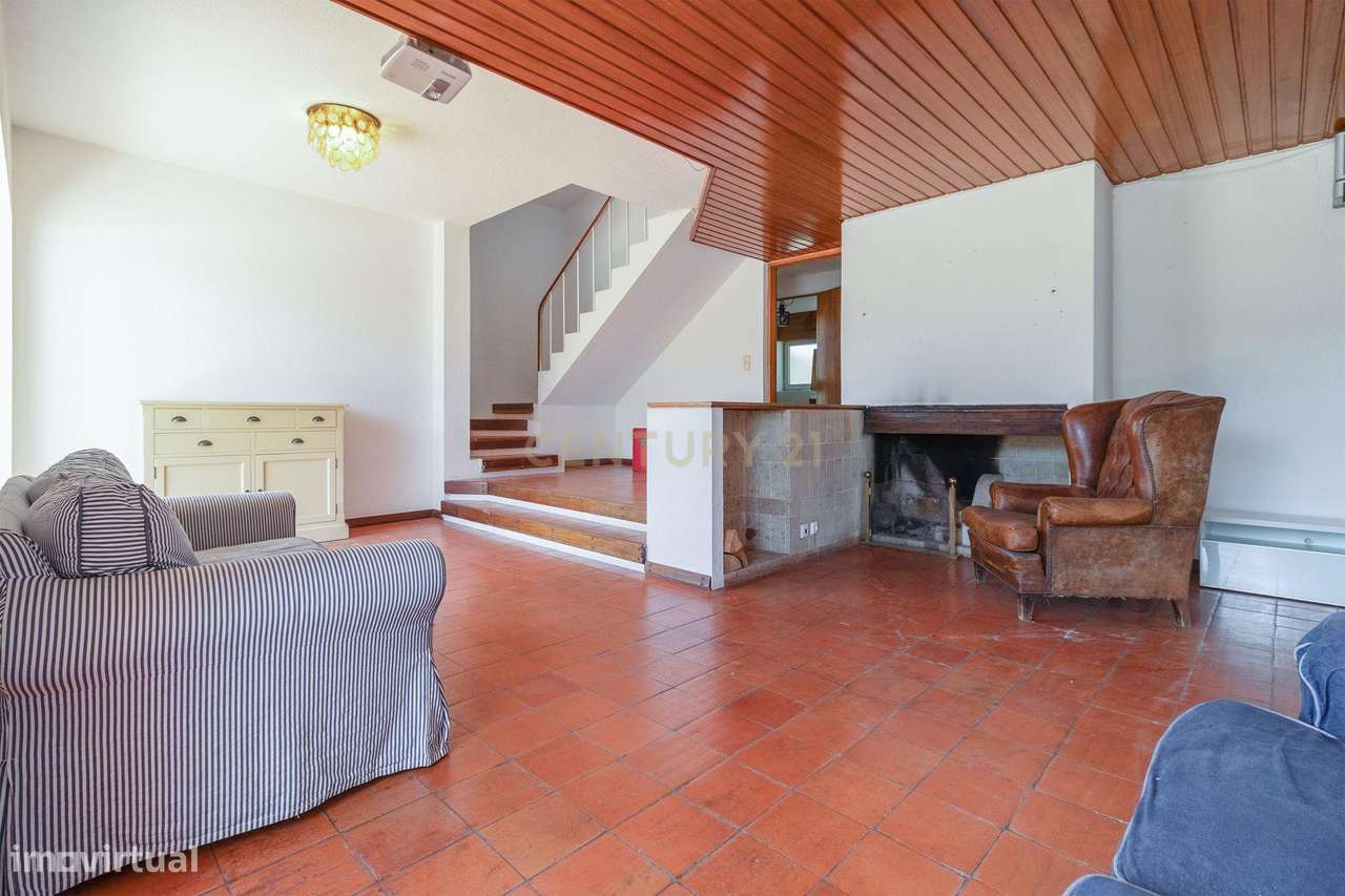 Moradia T5 com Jardim e Piscina | Albarraque – a 5 minutos da Beloura-6