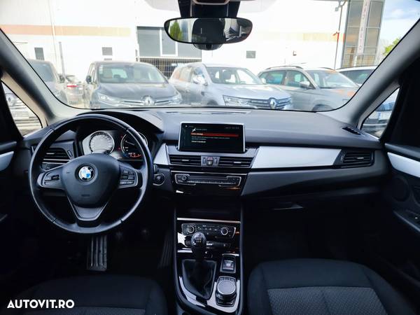 BMW Seria 2 216d Gran Tourer - 12