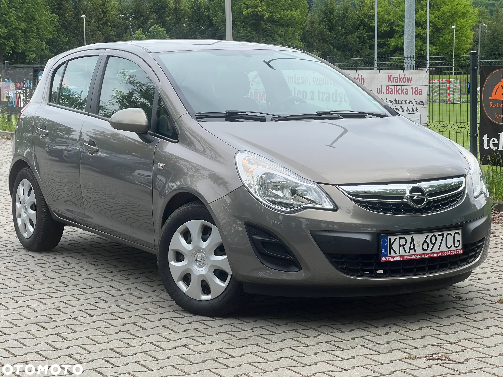 Opel Corsa 1.2 16V Edition / Active - 2