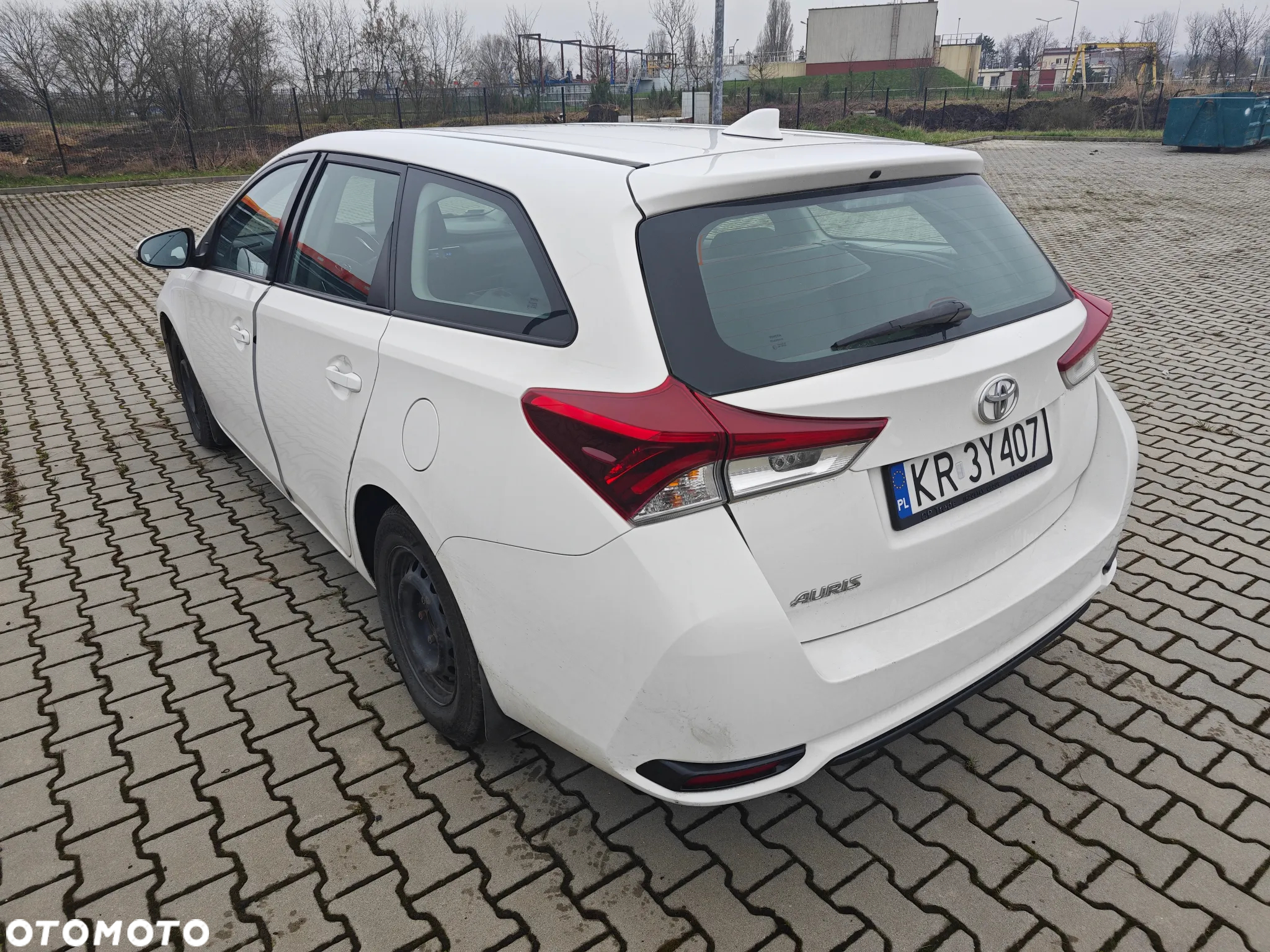 Toyota Auris 1.4 D-4D Active - 6