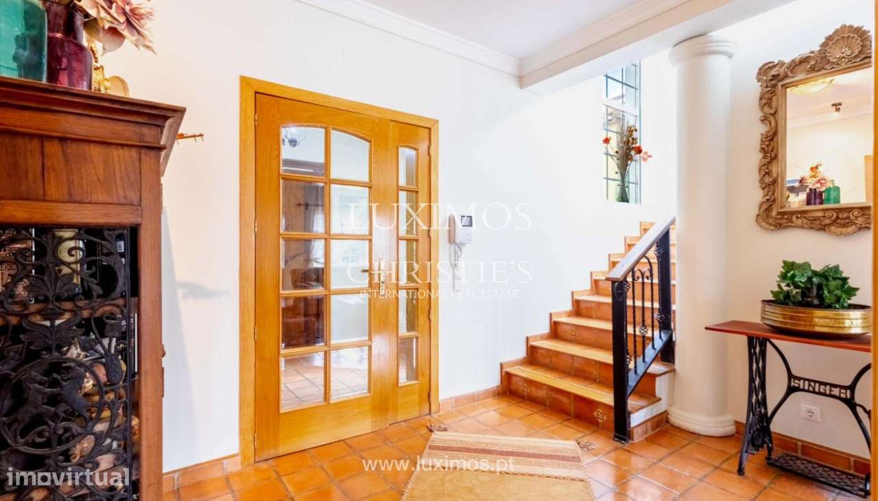 Moradia V4, com piscina, para venda, em Vila Sol, Algarve - Grande imagem: 2/23