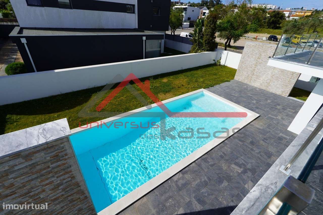 Moradia Nova Isolada V4 com Piscina Aires-Palmela-8