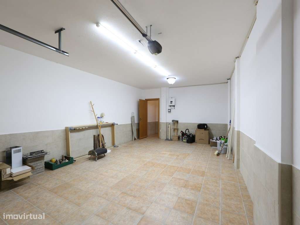 Moradia Geminada T3 com Vistas Deslumbrantes, Localizada na Serra d...-34