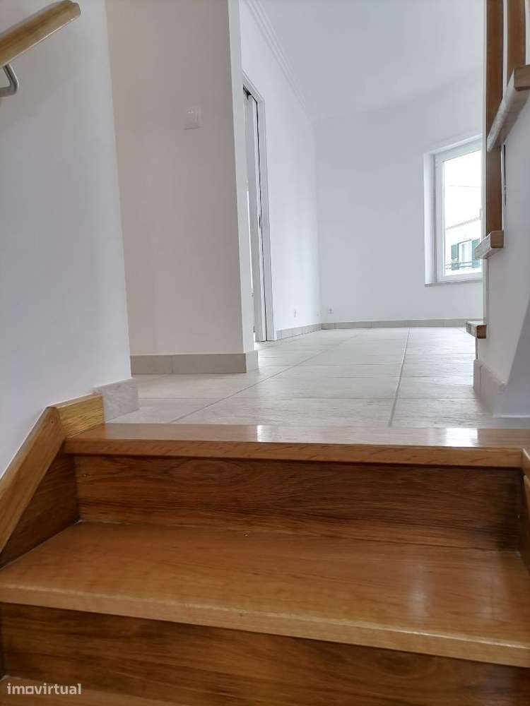 Moradia T3+1 Ericeira, Vista Mar, Remodelada, Como Nova, A Estrear.-13