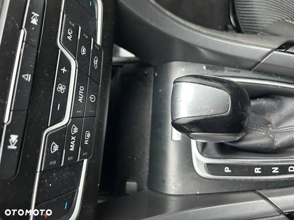 Ford Mondeo 2.0 TDCi Trend PowerShift - 21