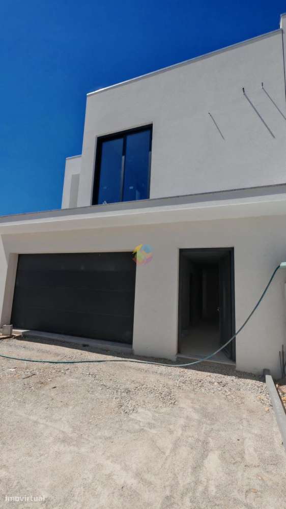 Moradia Geminada T3 Santa Maria de Lamas-8