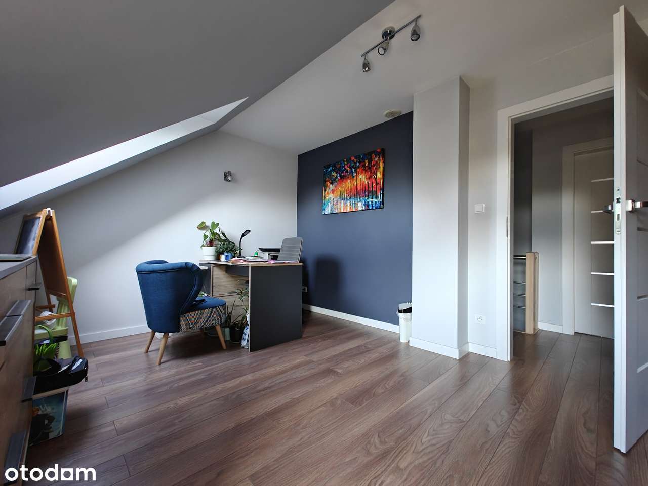 Interesujący dom wolnostojący z garażem ● 5 pokoi ● Działka 700mkw-15