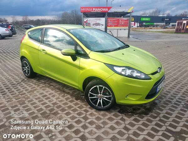 Ford Fiesta - 2