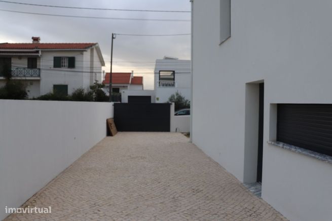 Moradia Isolada T4-3