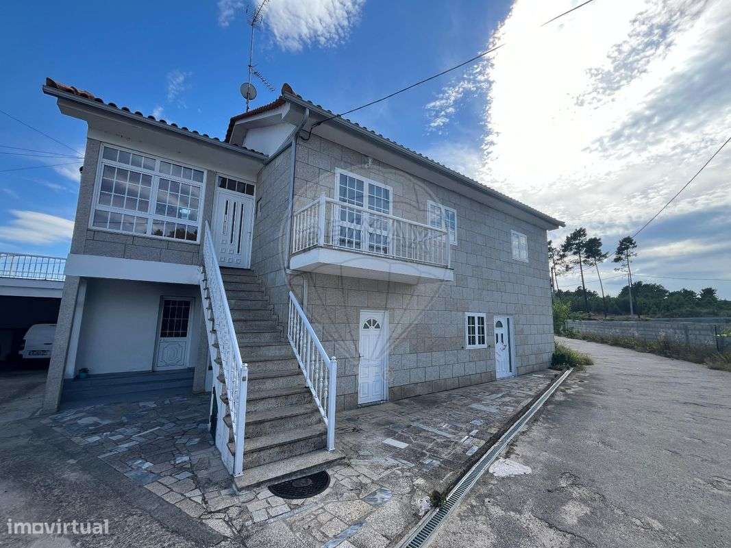 Moradia T6 para venda - Grande imagem: 1/33