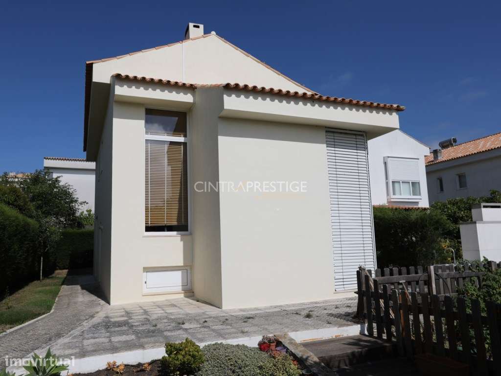 Moradia T3 com Jardim e Garagem na Quinta Verde - Nafarros, Sintra.-3