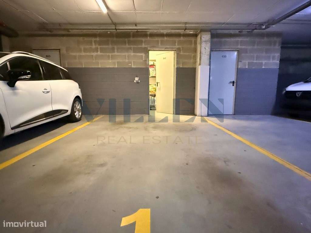 Apartamento T2 com Suíte, Closet, Garagem e Arrumos | Trofa-19