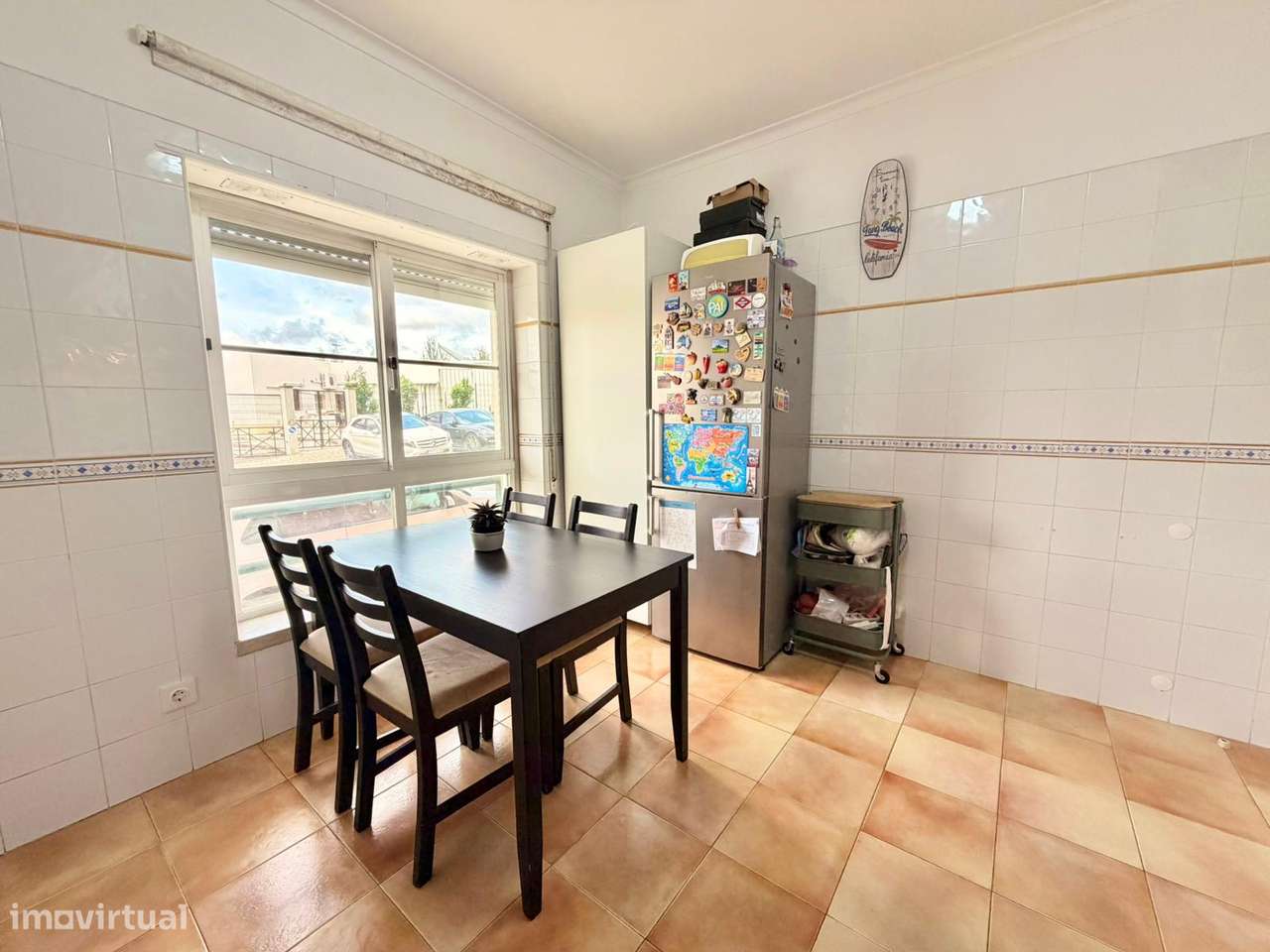 Apartamento T2 com arrecadação - zona Conquinha-6