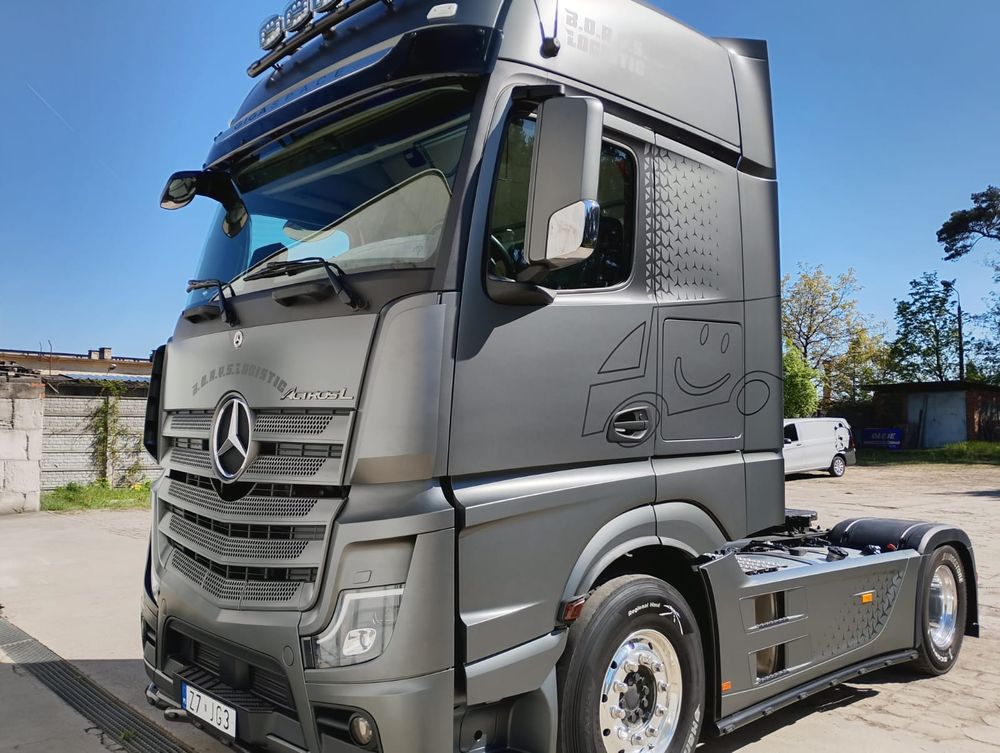 Mercedes-Benz Actros 2022