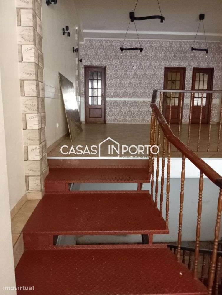 Arrenda-se Loja Ampla para Restauração - Porto - Grande imagem: 5/10