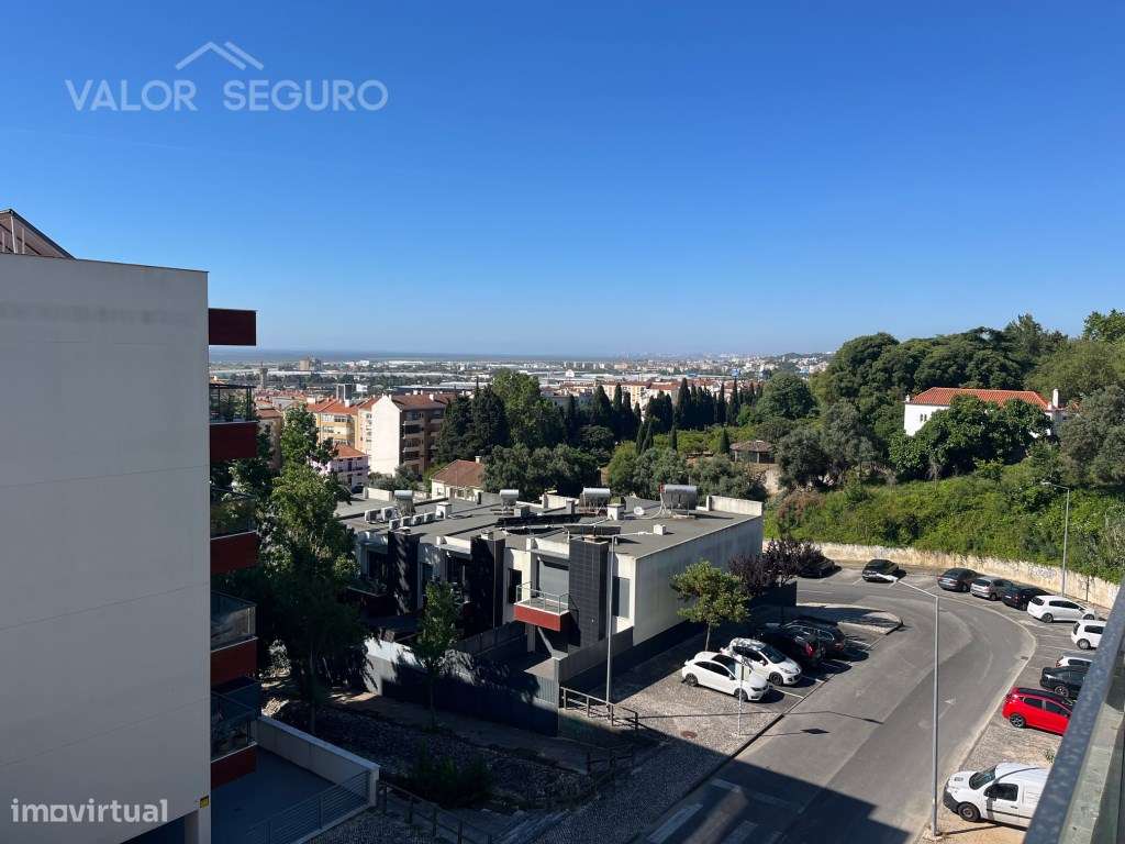 Apartamento T3 novo com garagem 2 viaturas no Sobralinho-29