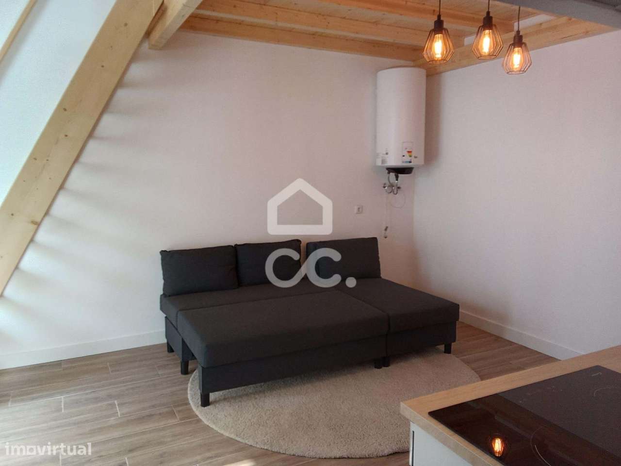 Armazém remodelado e convertido em estúdio moderno – Olho Marinho, Óbi-8