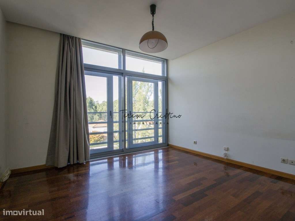 Apartamento T3 com Garagem Fechada e Elevador Arca, Ponte de Lima-17