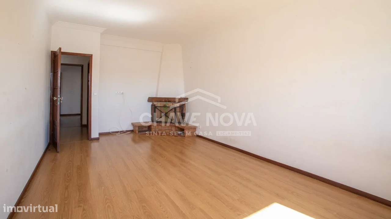 T2 com varanda e 2 casas de banho em Gaia-28
