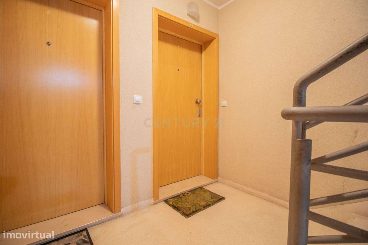 Apartamento T3 com garagem privada e arrumos – Tavarede, Figueira da F - Grande imagem: 2/34