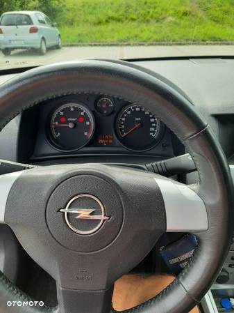 Opel Astra III 1.7 CDTI - 14