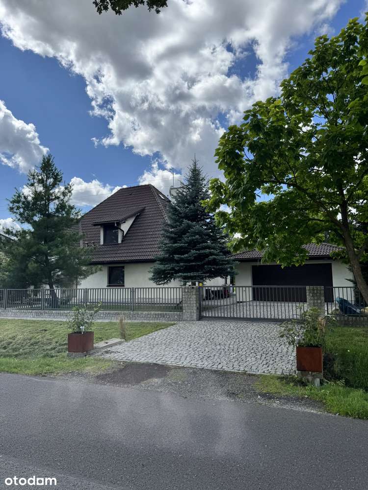 Dom wolnostojący z antresolą i 2 st. garażem w malowniczej lokalizacji - Pełny obrazek: 5/20