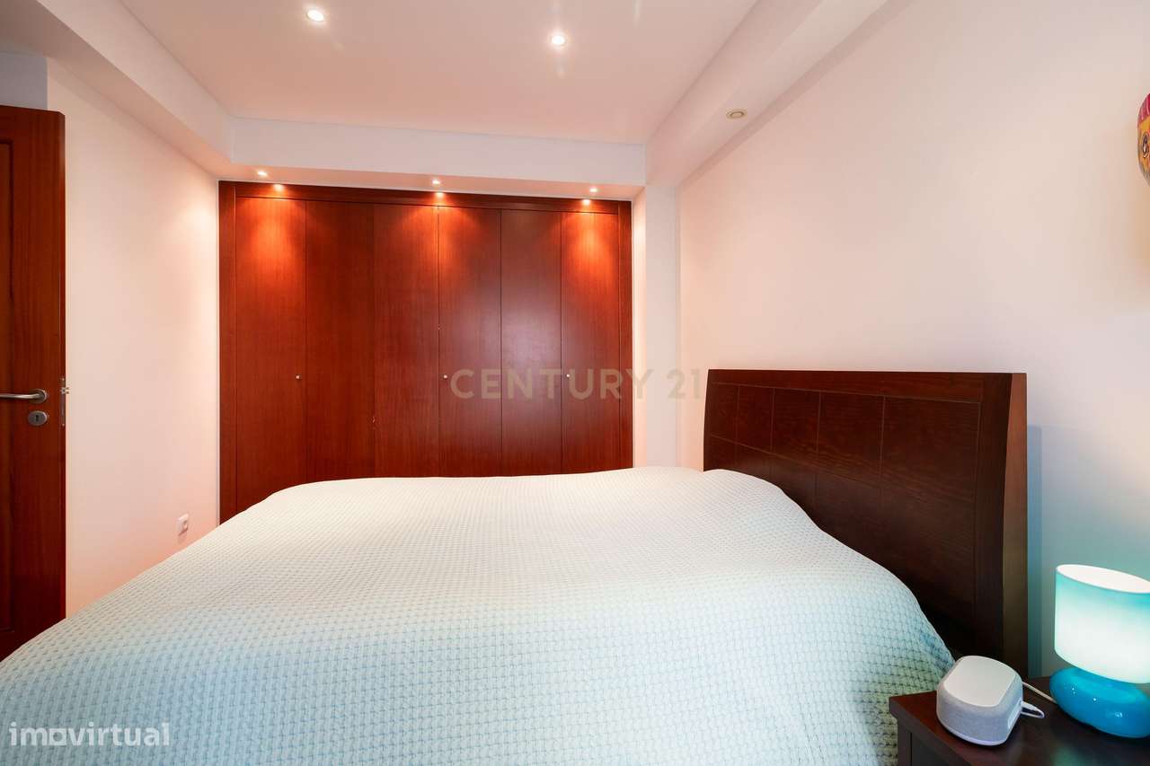 Apartamento T1 nas Colinas do Cruzeiro com Arrecadação e Parqueamento-10