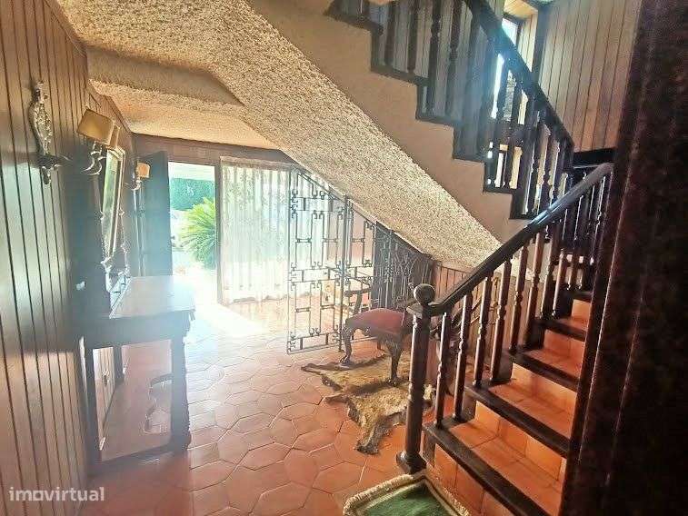 Moradia T5 na melhor zona de Celas, junto aos HUC e ao IPO - Grande imagem: 3/9